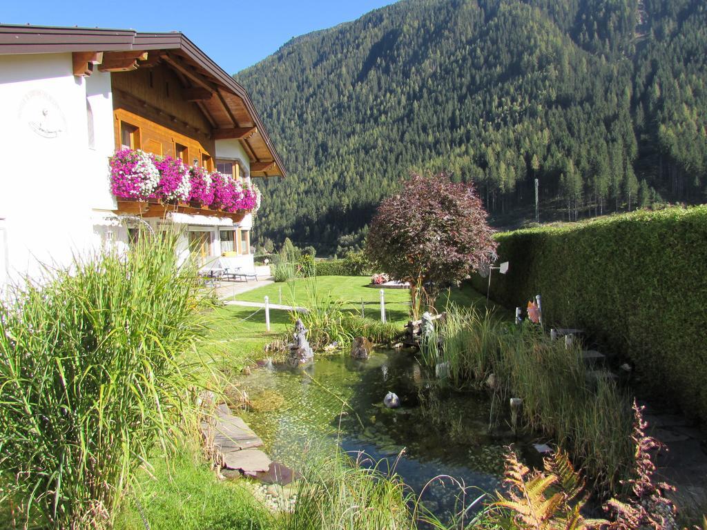Haus Egger Apartment Neustift im Stubaital Cameră foto